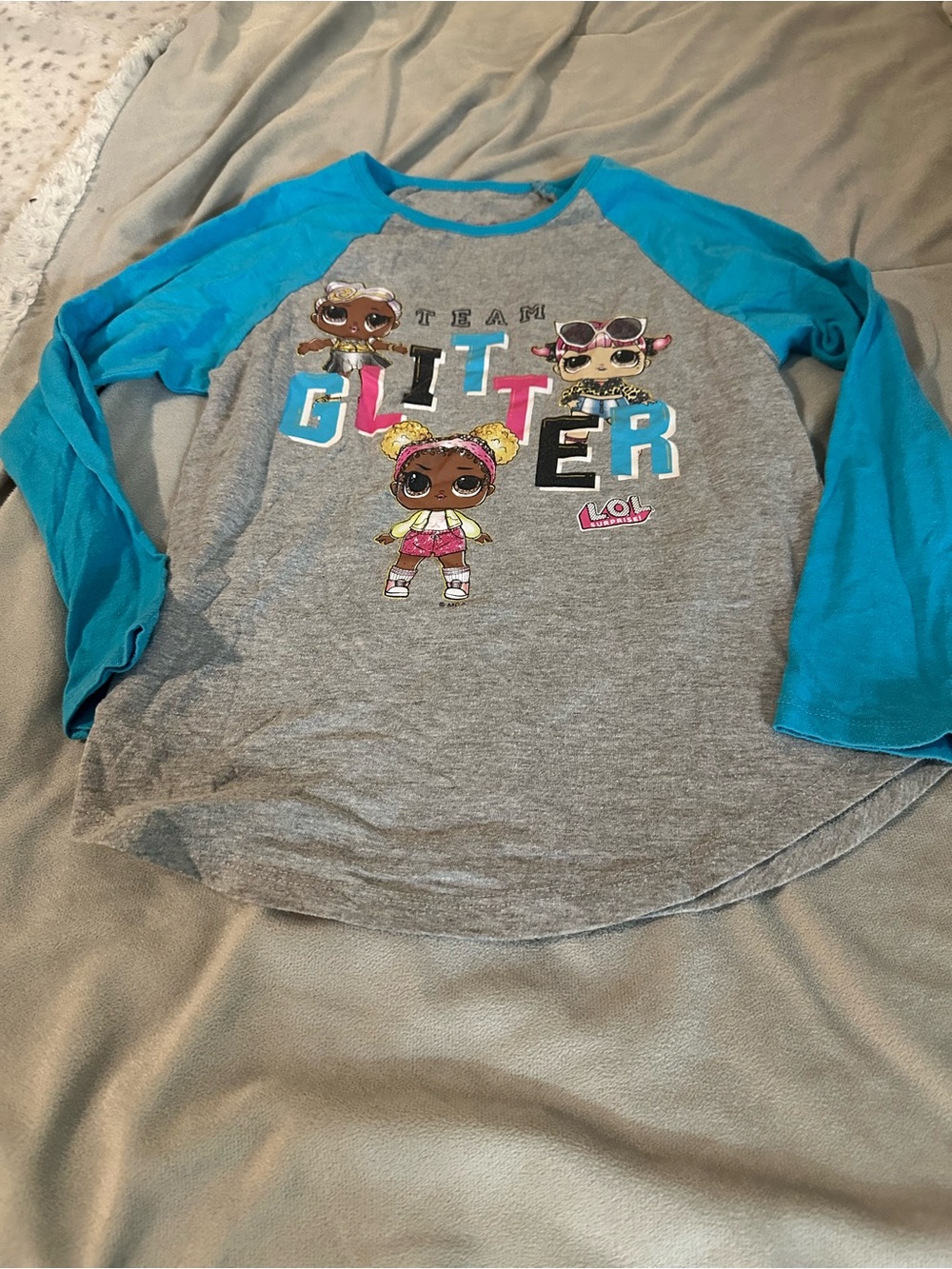 L.O.L. Surprise! Gray Raglan Top with Bright Blue Sleeves and Multicolor Graphic